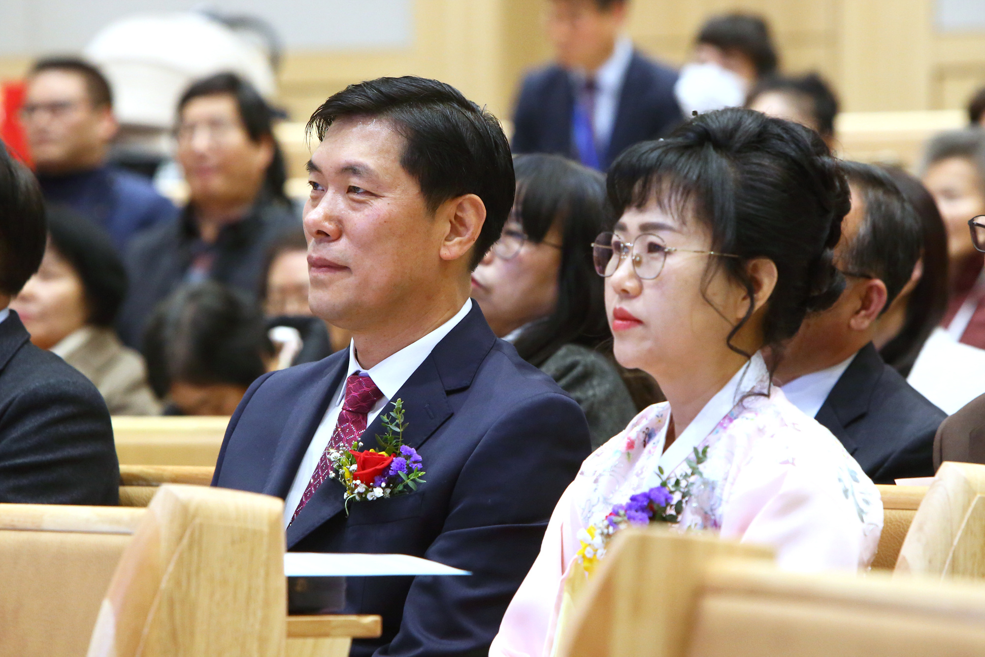 담임목사 이취임 및 입당감사예배-0206 저용량.jpg
