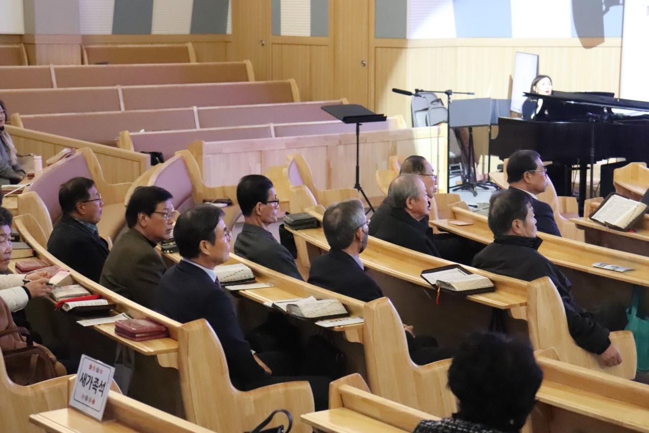 감사와찬양교회-2026.03.08 베드로헌신예배-76219003011.jpg