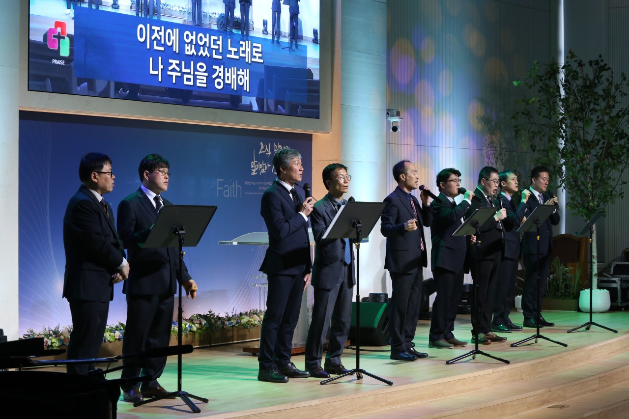 감사와찬양교회-2026 디모데 헌신예배-77164582094.jpg
