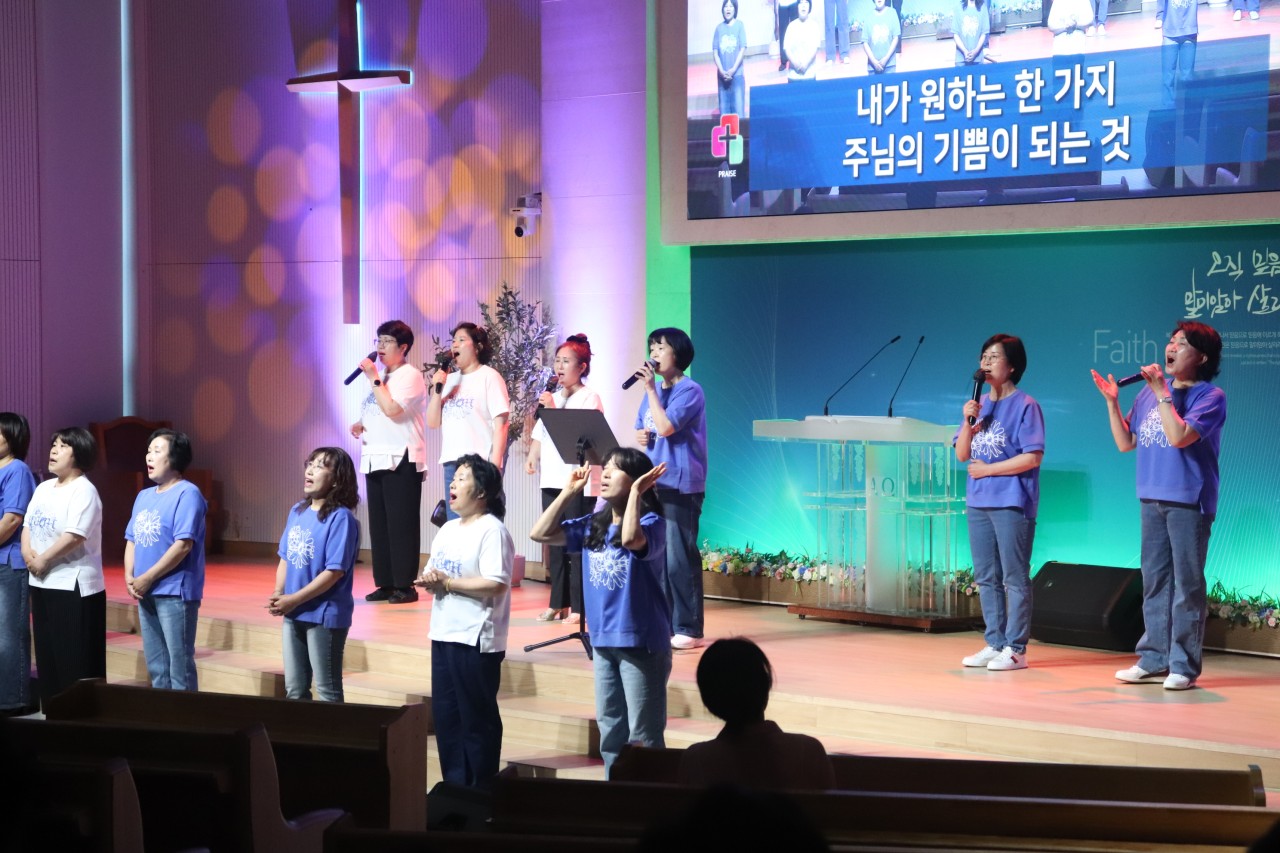 감사와찬양교회-2026 리브가 헌신예배-79137663389.jpg