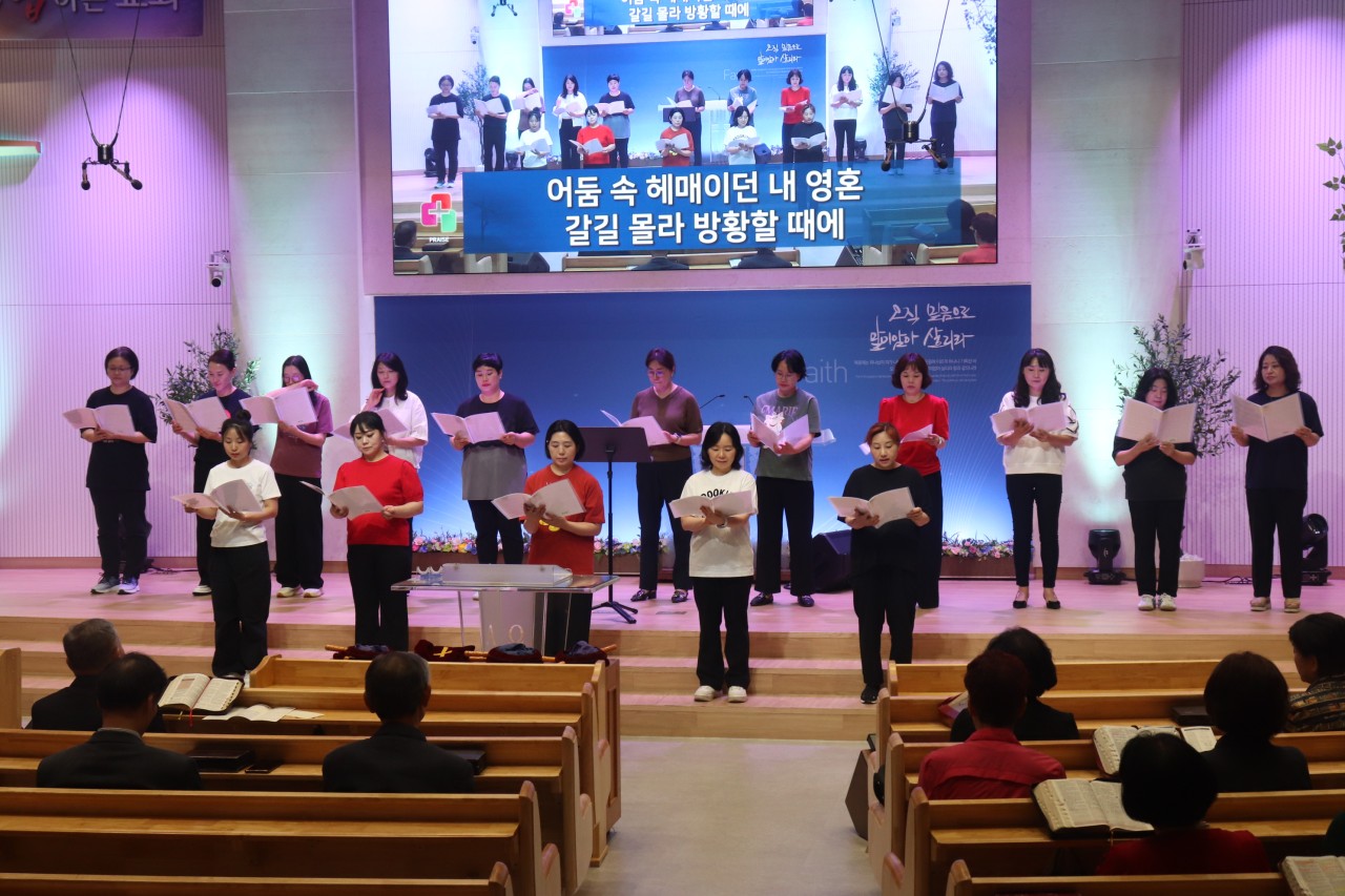 감사와찬양교회-2026 드보라 헌신예배-79466496861.jpg
