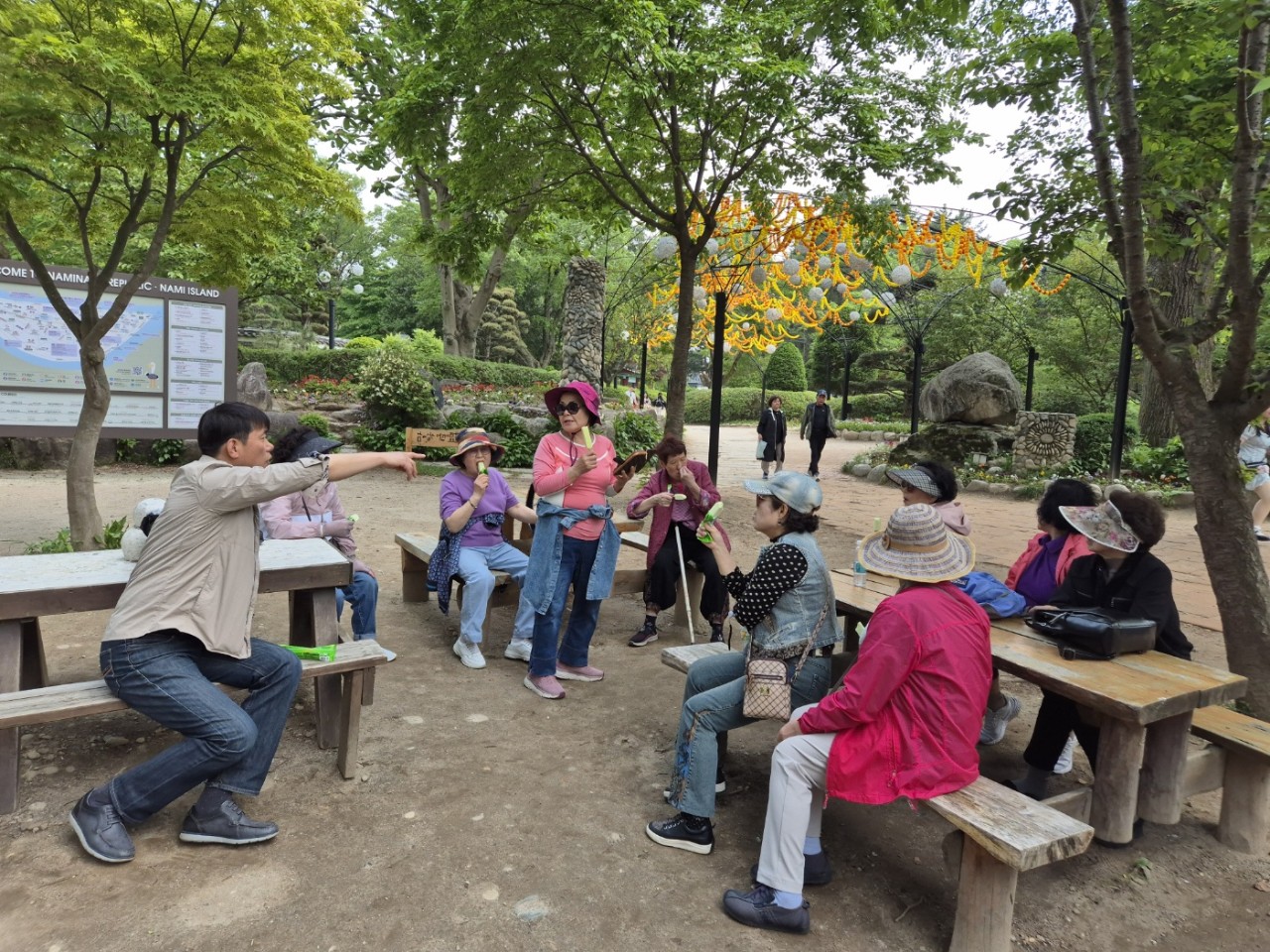 감사와찬양교회-2025 5월 효도관광-68908368708.jpg