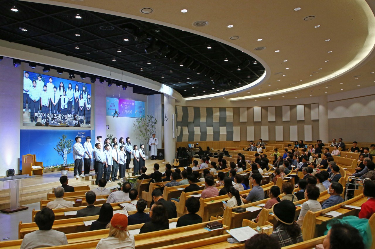 감사와찬양교회-2025.615 40주년 임직식-69787985695.jpg
