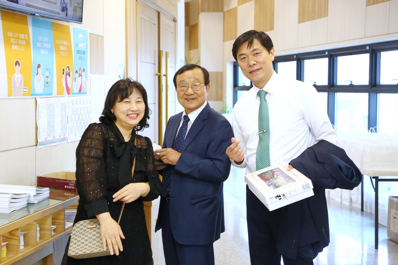 감사와찬양교회-2025.615 40주년 임직식-69794036967.jpg