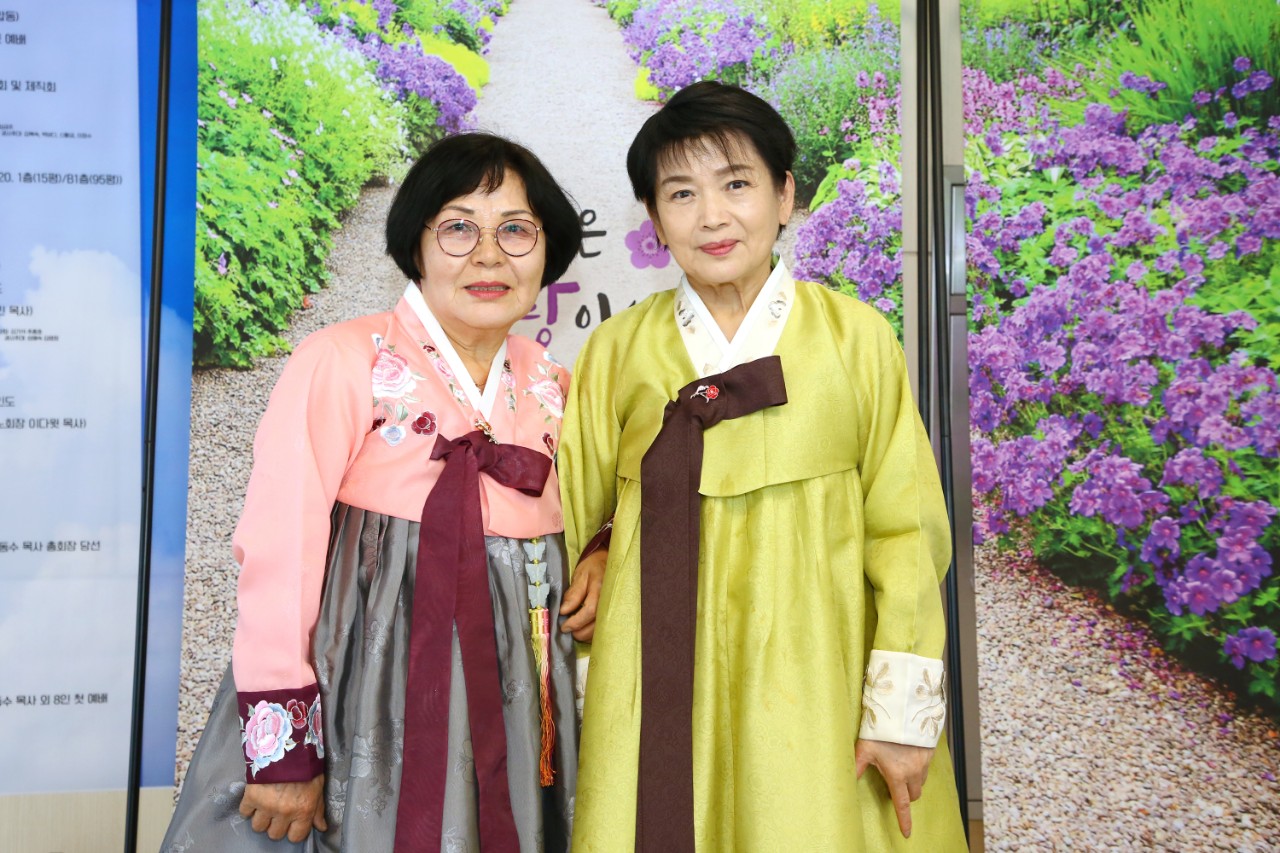 감사와찬양교회-2025.615 40주년 임직식-69794037015.jpg