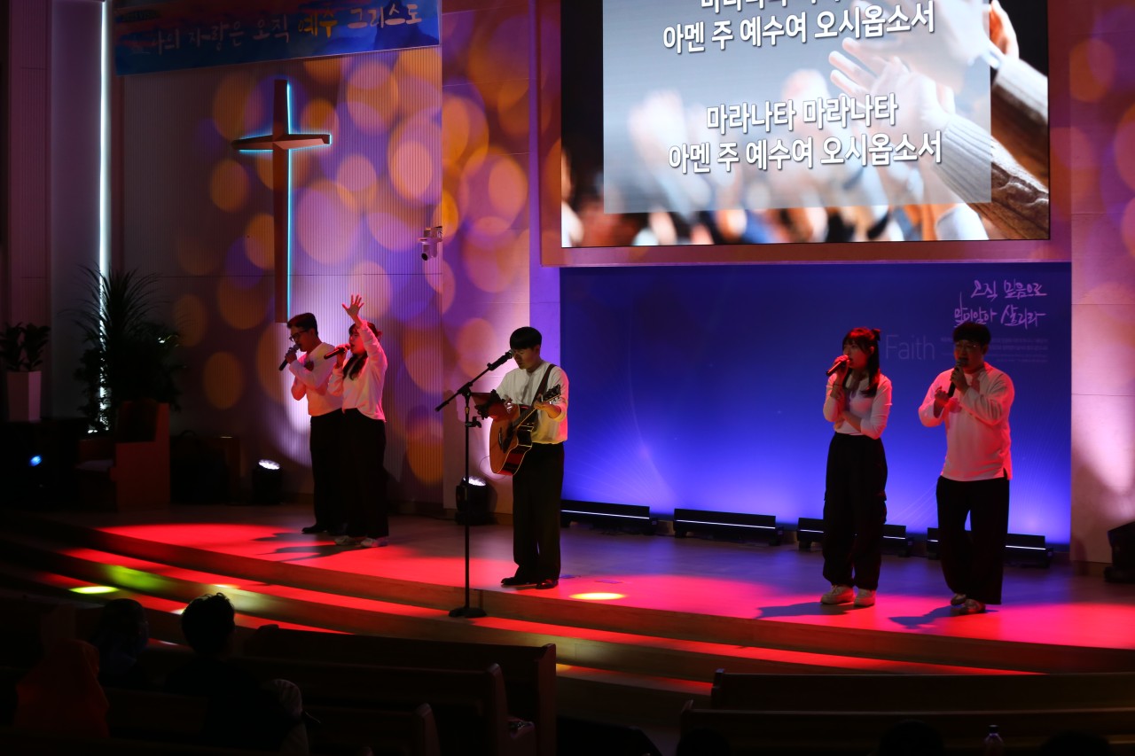 감사와찬양교회-2025 부활절축제-68441580610.jpg