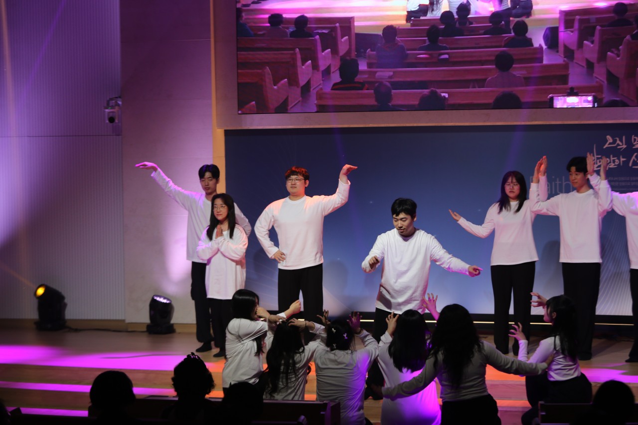감사와찬양교회-2025 부활절축제-68441621516.jpg