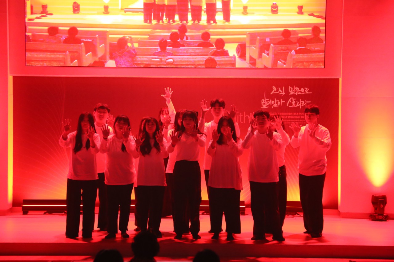 감사와찬양교회-2025 부활절축제-68441621542.jpg