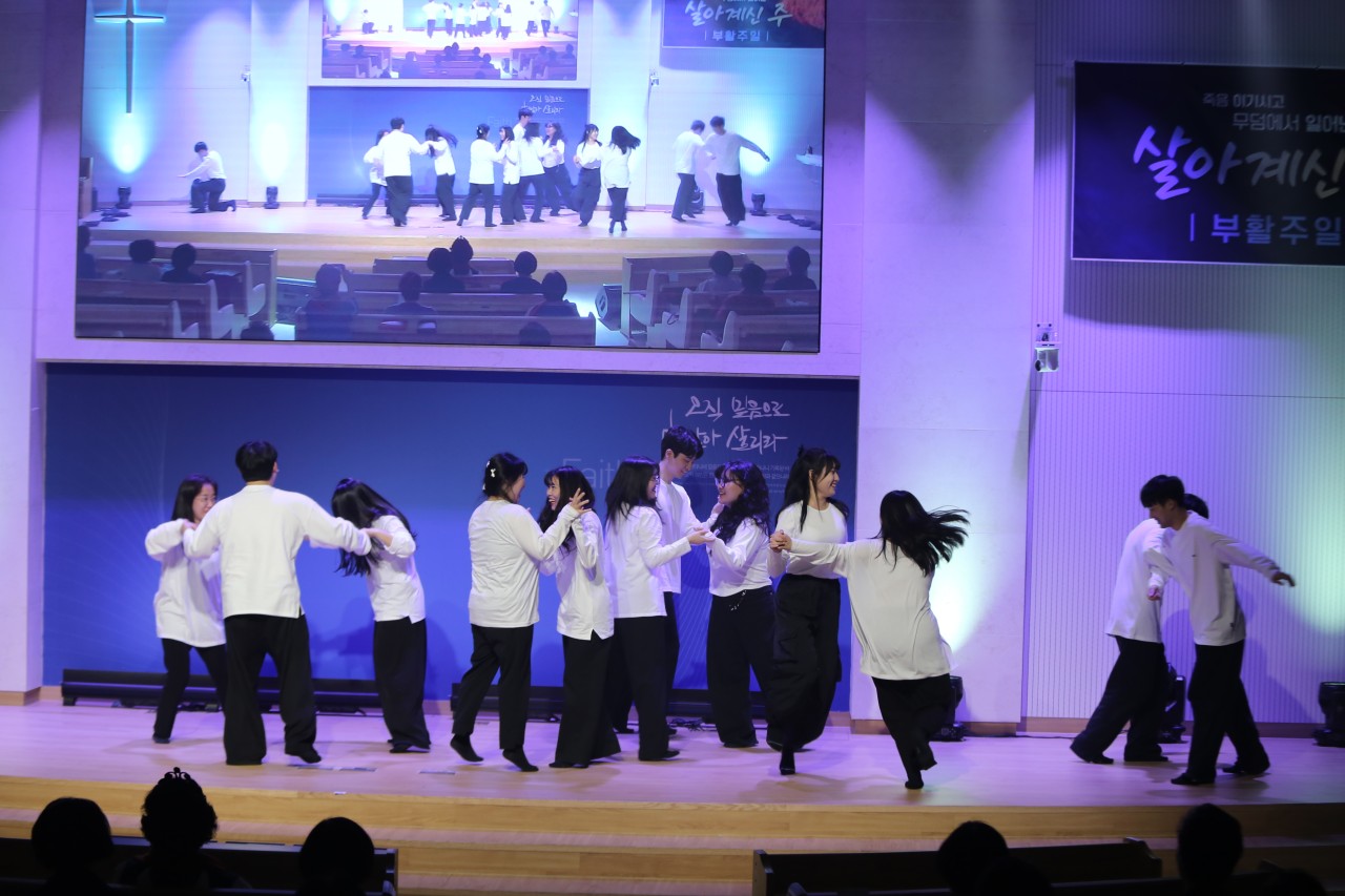 감사와찬양교회-2025 부활절축제-68441621564.jpg